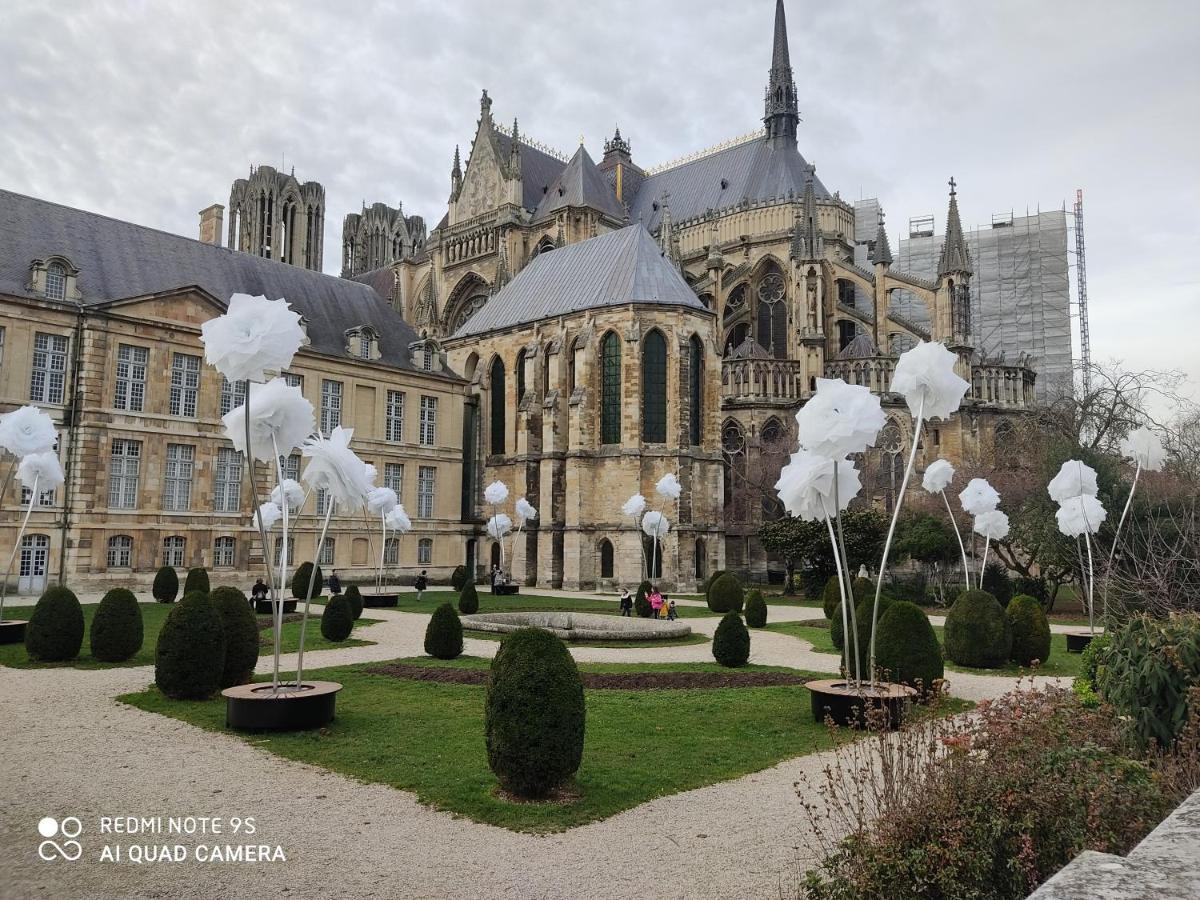 Le Champagnoles Apartment Reims Exterior foto